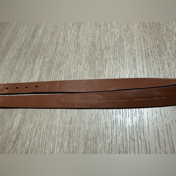XS Banana Republic Brown Leather Belt with Gold Buckle - Picture 9 of 13